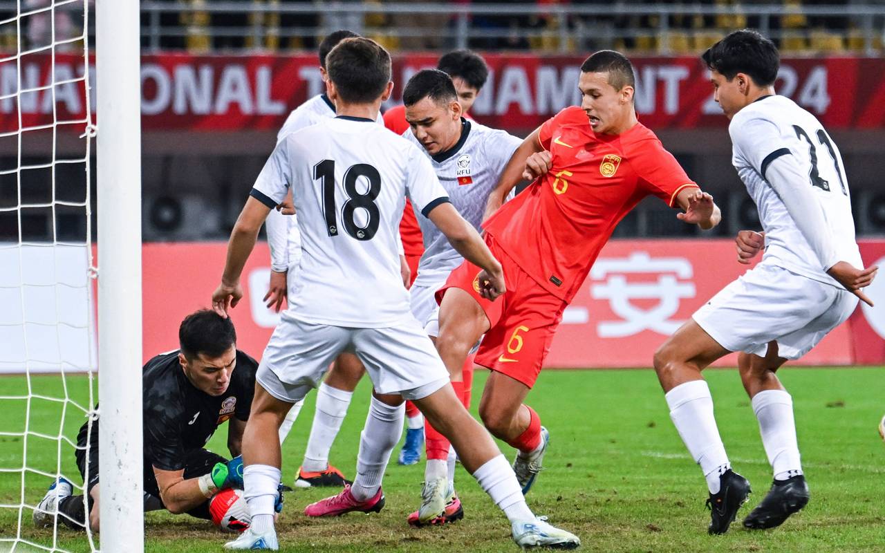 国足或被抬进世界杯;国足或被抬进世界杯的球员
