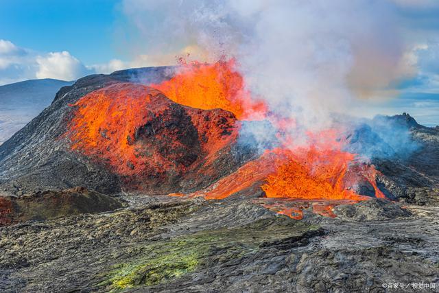 韩国山火已造成27死;韩国火山爆发