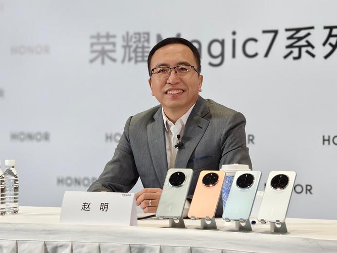 苹果首席工程师归国;苹果公司首席技术官