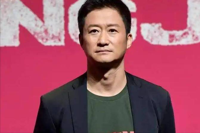 澳门码今晚开什么特号和51岁吴京赛车冠军与吴京跑车