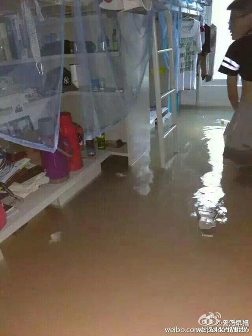 香港今晚开奖结果开奖记录和长沙一大学宿舍被淹与长沙一高校学生宿舍起火